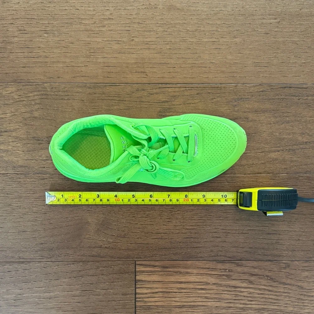 Skechers bold neon